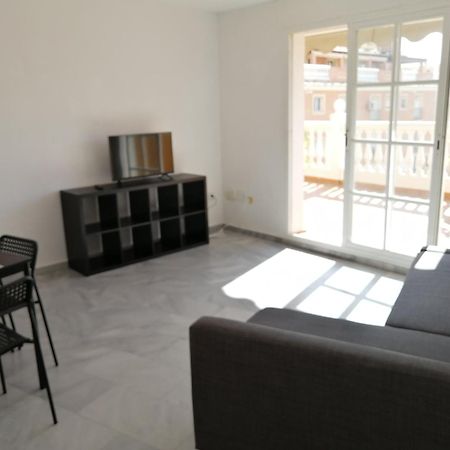 Lovely Penthouse In Front Of The Beach With Free Parking Málaga Exterior foto